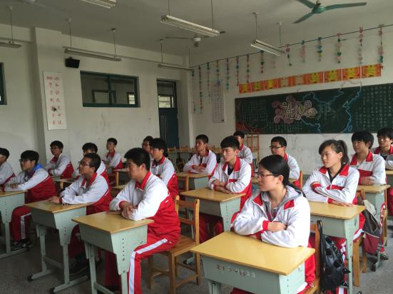 汽車(chē)系落實(shí)儀表規(guī)范，提升學(xué)生精神面貌
