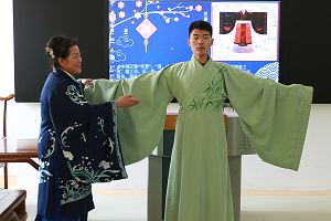 夢回大漢----穿漢服、行漢禮 職業(yè)體驗(yàn)課程方案設(shè)計